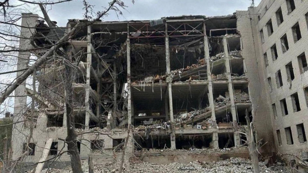 Около 500 специалистов ВСУ погибли и пострадали при ударе по Полтаве 3 сентября